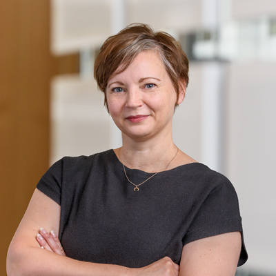 headshot of Heather Grutzius